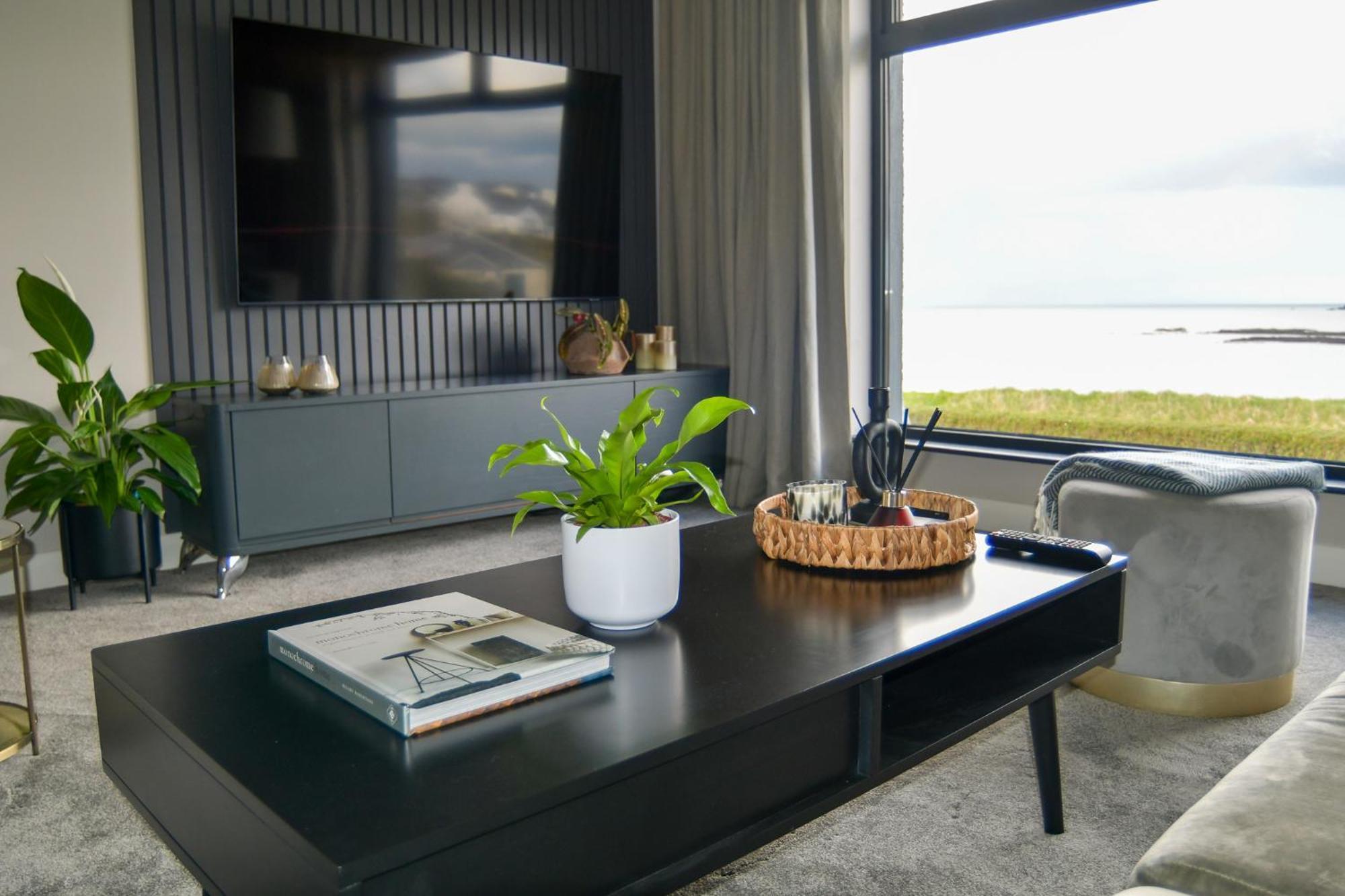 Shoreline Portballintrae North Coast Views Near Giants Causeway & Royal Portrush Luaran gambar