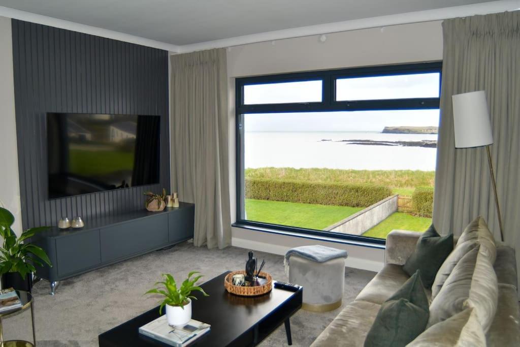 Shoreline Portballintrae North Coast Views Near Giants Causeway & Royal Portrush Luaran gambar
